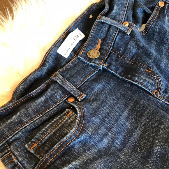 °Made and loved LOFT Cuffed jeans° - Picture 4 of 8